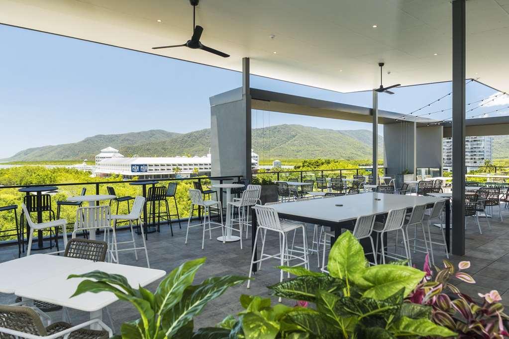 Oaks Cairns Hotel Restaurante foto